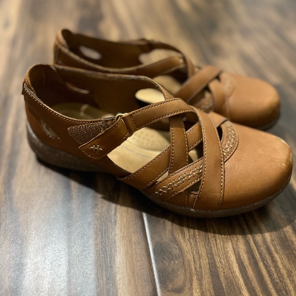 CLARKS Clarks Women's Ashland Spin Q Slip-On Loafer - Picture 4 of 6